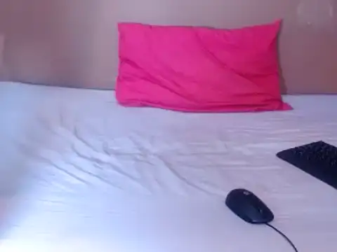 Snapshot of TALLHORNYBEAR chatting on 09/25/25, 04:05 TALLHORNYBEAR online show from 09/25/25, 04:05