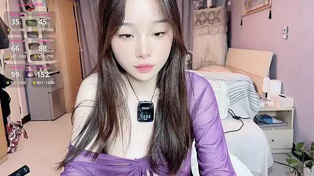 Y2Luvk online show from 10/16/25, 09:49