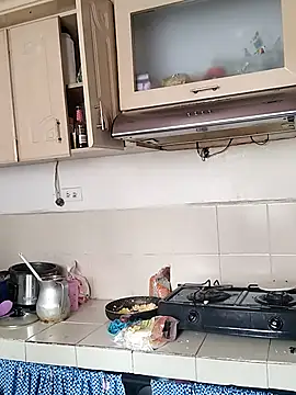 Snapshot of hoteder chatting on 11/04/25, 02:16 hoteder online show from 11/04/25, 02:16