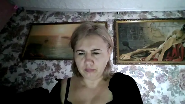 Snapshot of LustyyX chatting on 09/21/25, 03:52 LustyyX online show from 09/21/25, 03:52