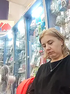 Snapshot of LustyyX chatting on 09/23/25, 10:40 LustyyX online show from 09/23/25, 10:40