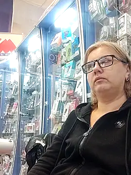 Snapshot of LustyyX chatting on 09/30/25, 11:48 LustyyX online show from 09/30/25, 11:48