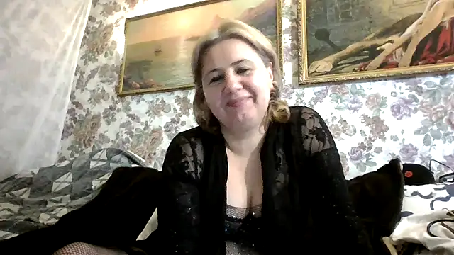 Snapshot of LustyyX chatting on 11/19/25, 06:30 LustyyX online show from 11/19/25, 06:30