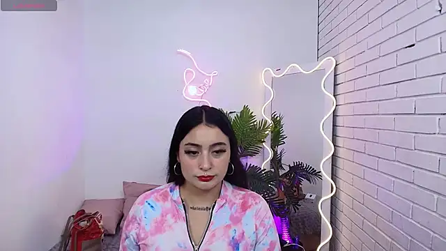 Darling tay online show from 10/07/25, 03:04
