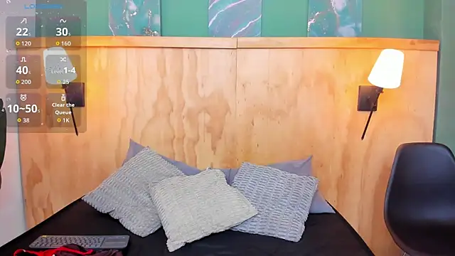 halleylorens online show from 09/12/25, 07:03