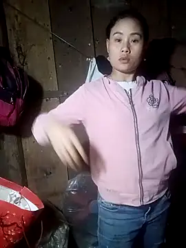 Snapshot of Ruaiuoi chatting on 03/07/26, 12:13 Ruaiuoi online show from 03/07/26, 12:13