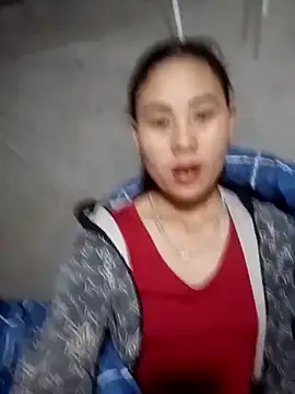 Snapshot of Ruaiuoi chatting on 03/10/26, 12:43 Ruaiuoi online show from 03/10/26, 12:43