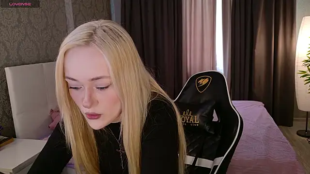 HeyMonkey  online show from 02/11/26, 01:38