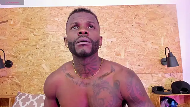 santiblack7 online show from 10/20/25, 07:36