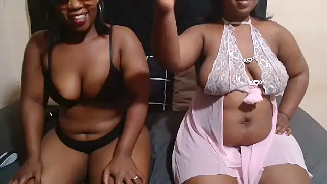 curveAss222 online show from 10/29/25, 12:35