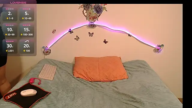 angelyxs online show from 09/19/25, 05:24