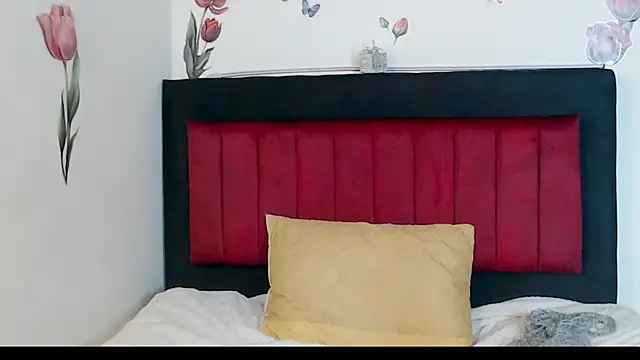 angelyxs online show from 12/03/25, 08:29