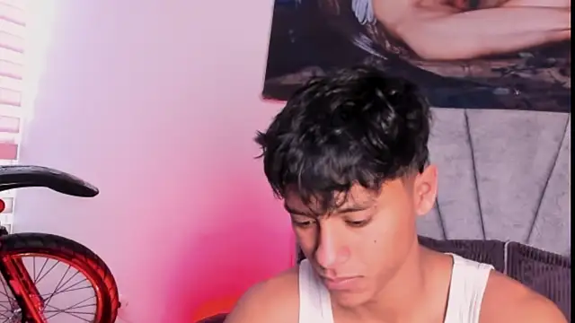 ZYZZ1312 online show from 11/05/25, 04:29