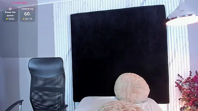 MONIK FOX CR online show from 09/29/25, 07:40