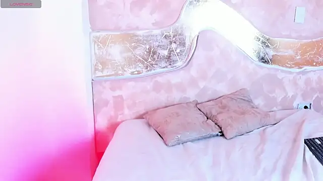 MONIK FOX CR online show from 10/20/25, 07:36