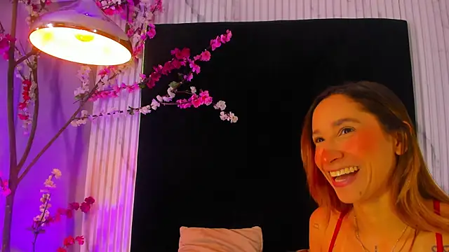 MONIK FOX CR online show from 12/05/25, 07:43