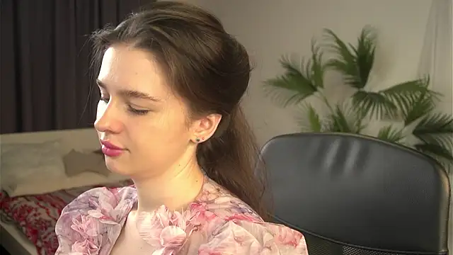 Olivia Farrell online show from 03/02/26, 12:45