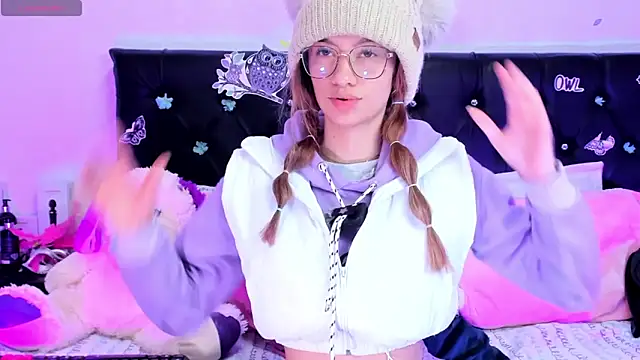 Sofiia cute  online show from 05/01/26, 03:55