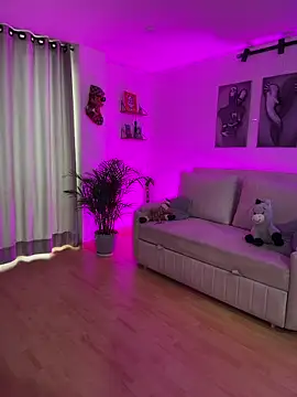 paula boom online show from 12/17/25, 10:16