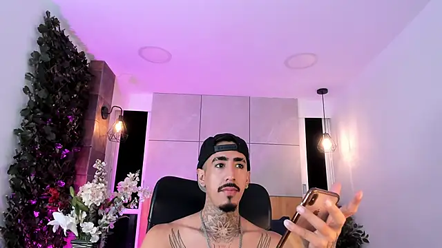 Donovan Desmond online show from 03/05/26, 03:57