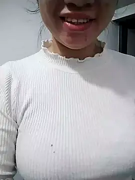 Mie rose online show from 11/18/25, 02:17