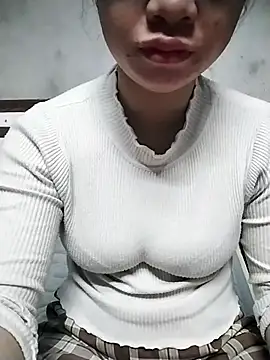 Mie rose online show from 11/29/25, 12:13