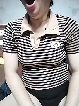Mie rose online show from 05/02/26, 01:32