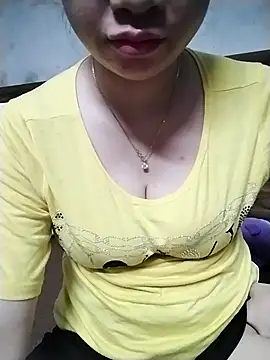 Snapshot of Mie_rose chatting on 06/11/26, 12:32 Mie rose online show from 06/11/26, 12:32