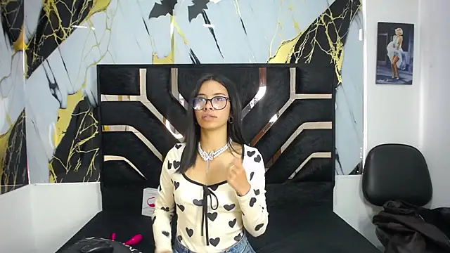 Miahotcs1 online show from 02/10/26, 02:10