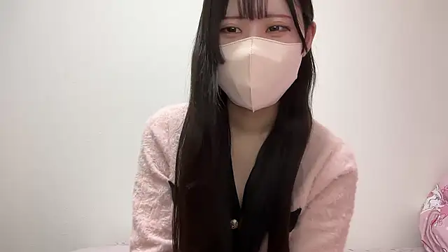 noa uxu online show from 11/18/25, 04:06