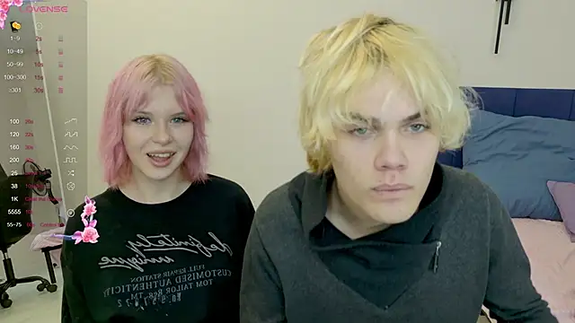 Snapshot of Bonnie_And_C1yde chatting on 10/25/25, 05:08 Bonnie And C1yde online show from 10/25/25, 05:08