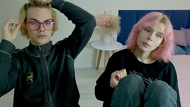 Snapshot of Bonnie_And_C1yde chatting on 11/01/25, 05:15 Bonnie And C1yde online show from 11/01/25, 05:15