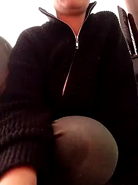 Snapshot of ezgi2545 chatting on 02/09/26, 06:39 ezgi2545 online show from 02/09/26, 06:39