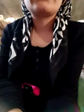 Snapshot of ezgi2545 chatting on 02/11/26, 12:54 ezgi2545 online show from 02/11/26, 12:54