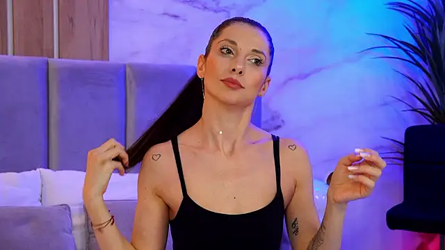 EllyLynn online show from 02/21/26, 07:15