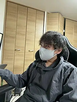 Snapshot of jiji9253 chatting on 01/13/26, 10:31 jiji9253 online show from 01/13/26, 10:31