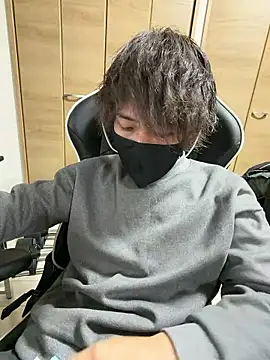 Snapshot of jiji9253 chatting on 02/13/26, 12:34 jiji9253 online show from 02/13/26, 12:34