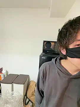 Snapshot of jiji9253 chatting on 02/14/26, 12:35 jiji9253 online show from 02/14/26, 12:35