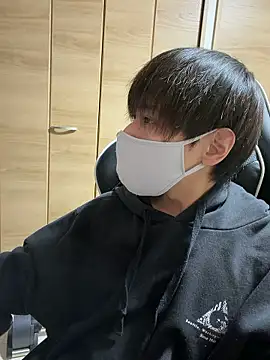 Snapshot of jiji9253 chatting on 03/15/26, 12:55 jiji9253 online show from 03/15/26, 12:55