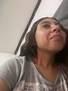 Sara-cooper2 online show from 12/16/25, 05:51