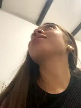 Sara-cooper2 online show from 12/22/25, 12:40