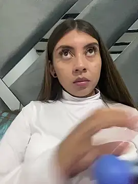 Sara-cooper2 online show from 02/14/26, 02:41