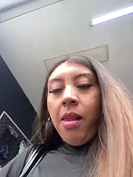 Sara-cooper2 online show from 03/19/26, 04:44