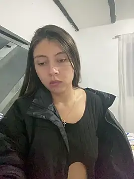 Snapshot of Sara-cooper2 chatting on 05/07/26, 02:39 Sara-cooper2 online show from 05/07/26, 02:39