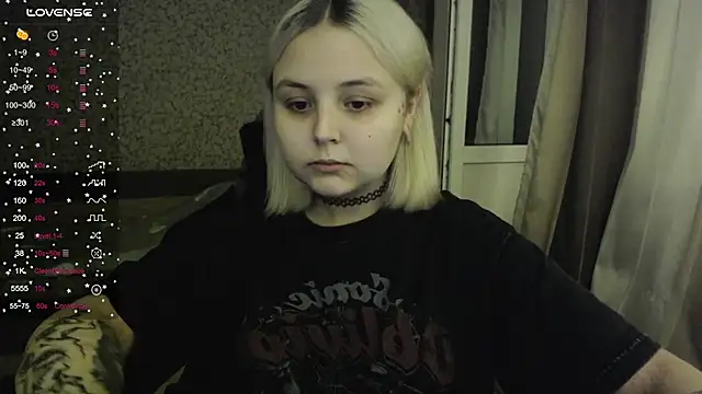 Snapshot of vendymories chatting on 11/08/25, 01:50 vendymories online show from 11/08/25, 01:50