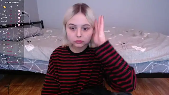 Snapshot of vendymories chatting on 12/18/25, 06:36 vendymories online show from 12/18/25, 06:36