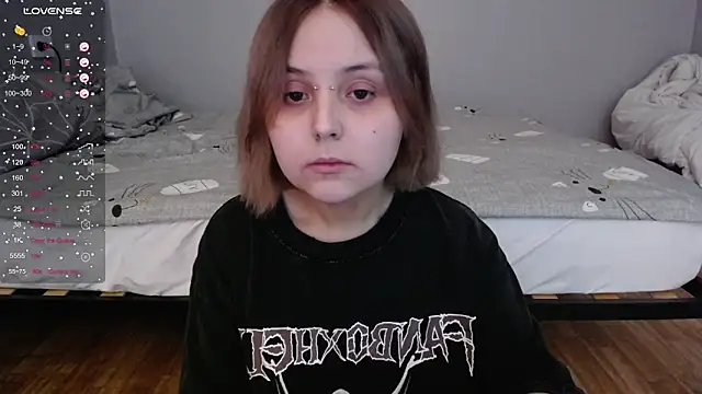 Snapshot of vendymories chatting on 02/05/26, 10:03 vendymories online show from 02/05/26, 10:03