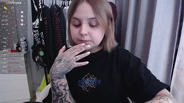 Snapshot of vendymories chatting on 02/12/26, 08:15 vendymories online show from 02/12/26, 08:15