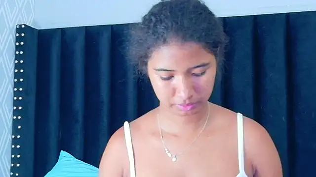 shyblacksweetiee online show from 04/26/26, 07:33