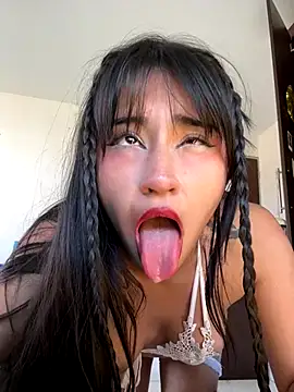 Snapshot of _Layla69_ chatting on 09/15/25, 09:37 Layla69 online show from 09/15/25, 09:37